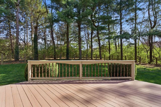 704 Maple Ridge Lane, Lexington, KY 40509