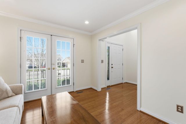 704 Maple Ridge Lane, Lexington, KY 40509