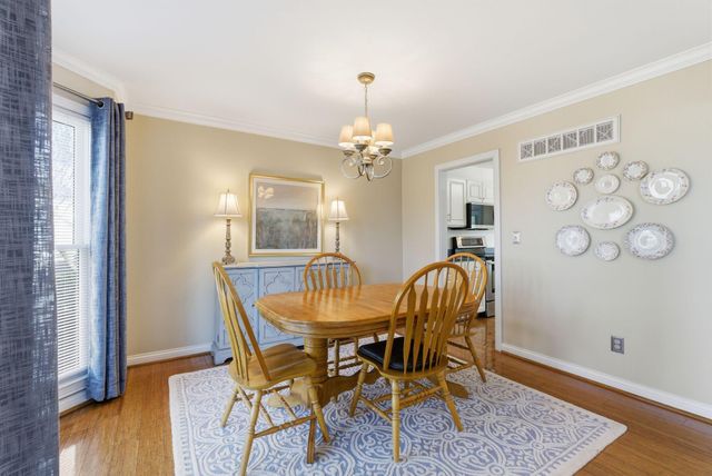 704 Maple Ridge Lane, Lexington, KY 40509