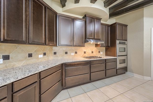 12230 Old Stillwater, San Antonio, TX 78254