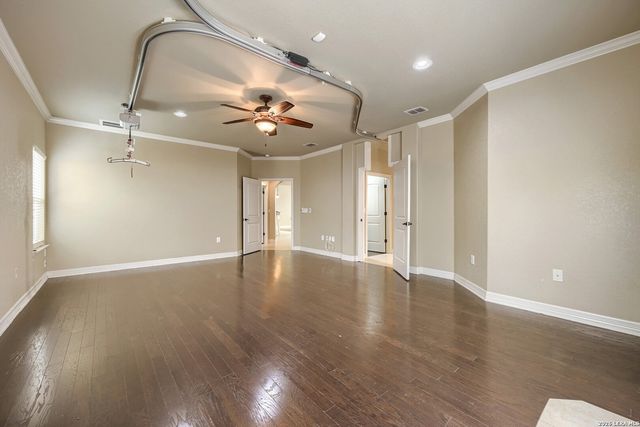 12230 Old Stillwater, San Antonio, TX 78254