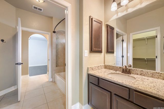 12230 Old Stillwater, San Antonio, TX 78254