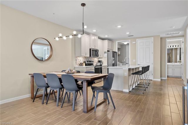 14644 Edgewater CIR, Naples, FL 34114