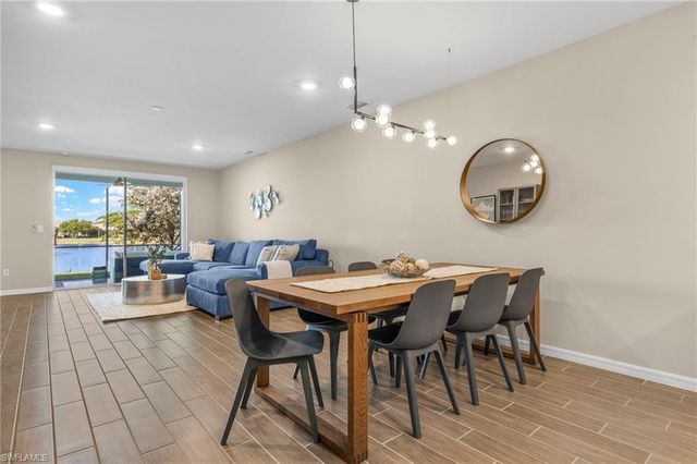 14644 Edgewater CIR, Naples, FL 34114