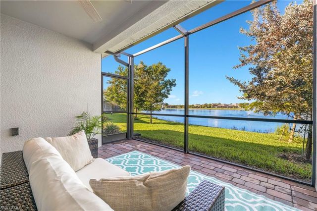 14644 Edgewater CIR, Naples, FL 34114