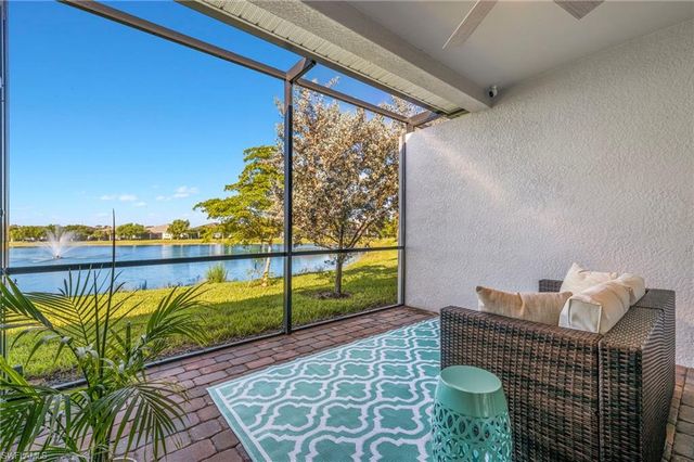 14644 Edgewater CIR, Naples, FL 34114