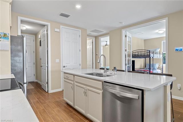 14644 Edgewater CIR, Naples, FL 34114