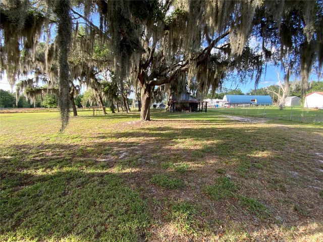 692 HOWARD ROAD, Auburndale, FL 33823