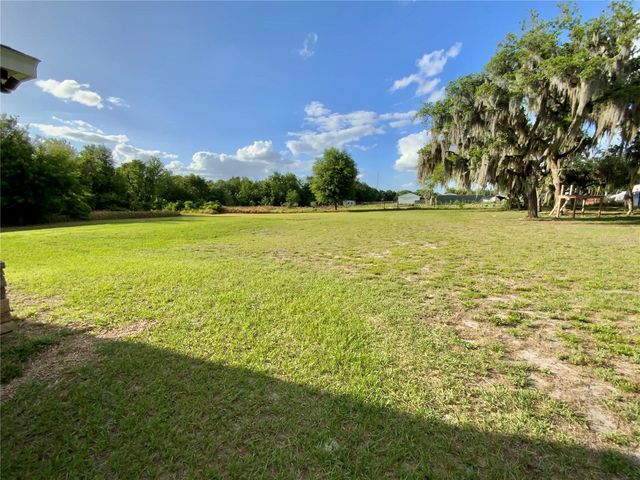 692 HOWARD ROAD, Auburndale, FL 33823