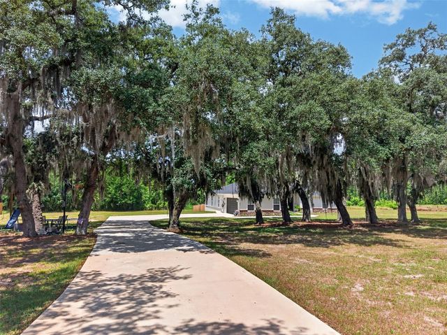 692 HOWARD ROAD, Auburndale, FL 33823