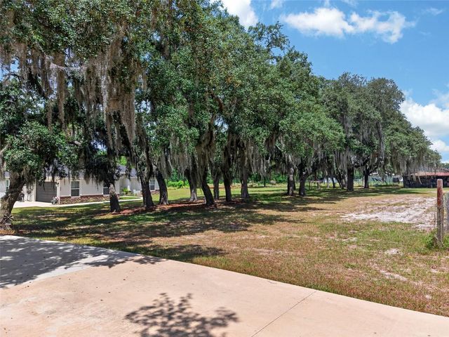 692 HOWARD ROAD, Auburndale, FL 33823