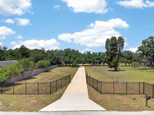 692 HOWARD ROAD, Auburndale, FL 33823