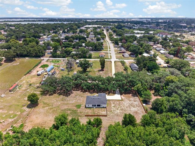 692 HOWARD ROAD, Auburndale, FL 33823