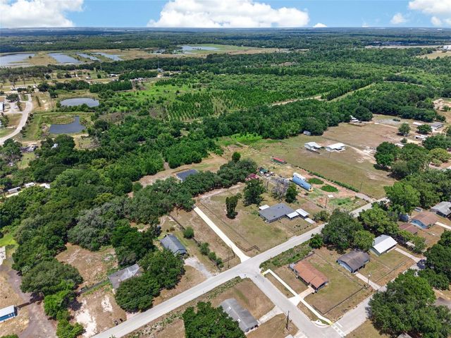 692 HOWARD ROAD, Auburndale, FL 33823