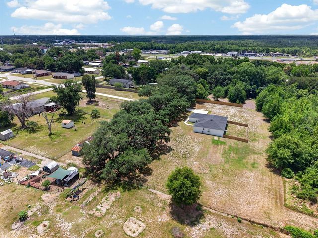 692 HOWARD ROAD, Auburndale, FL 33823