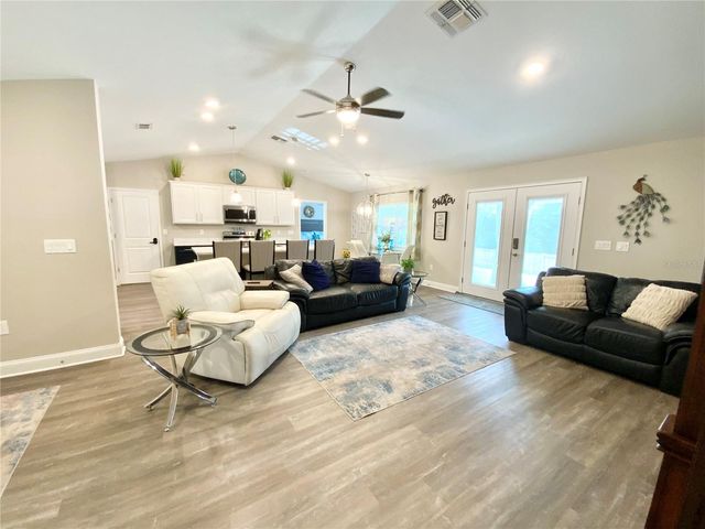 692 HOWARD ROAD, Auburndale, FL 33823