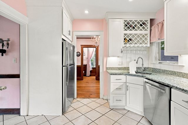 42 Norway, Boston, MA 02136