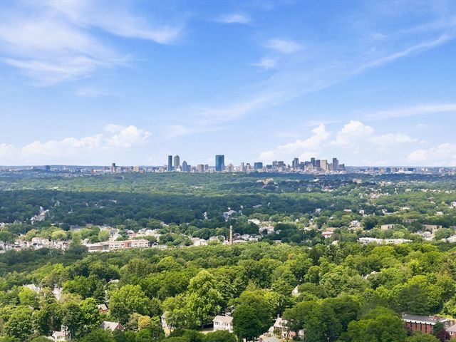 42 Norway, Boston, MA 02136