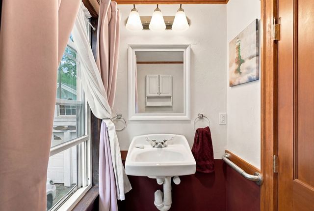 42 Norway, Boston, MA 02136