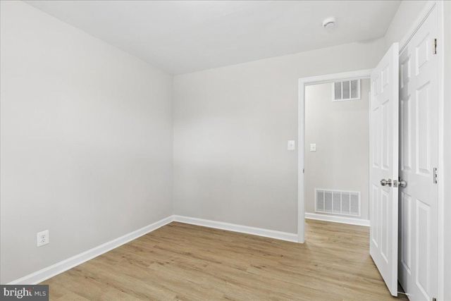 114 CEDAR HILL RD, Brooklyn, MD 21225