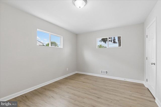 114 CEDAR HILL RD, Brooklyn, MD 21225