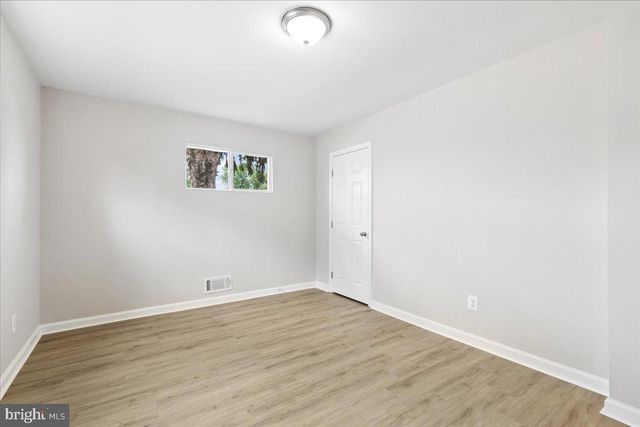 114 CEDAR HILL RD, Brooklyn, MD 21225