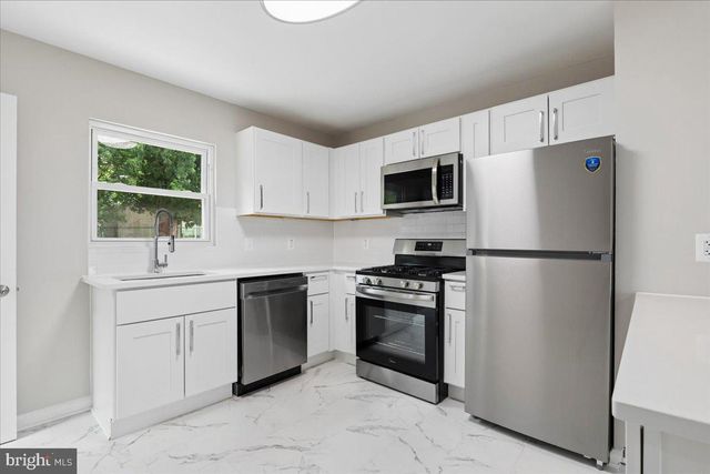 114 CEDAR HILL RD, Brooklyn, MD 21225