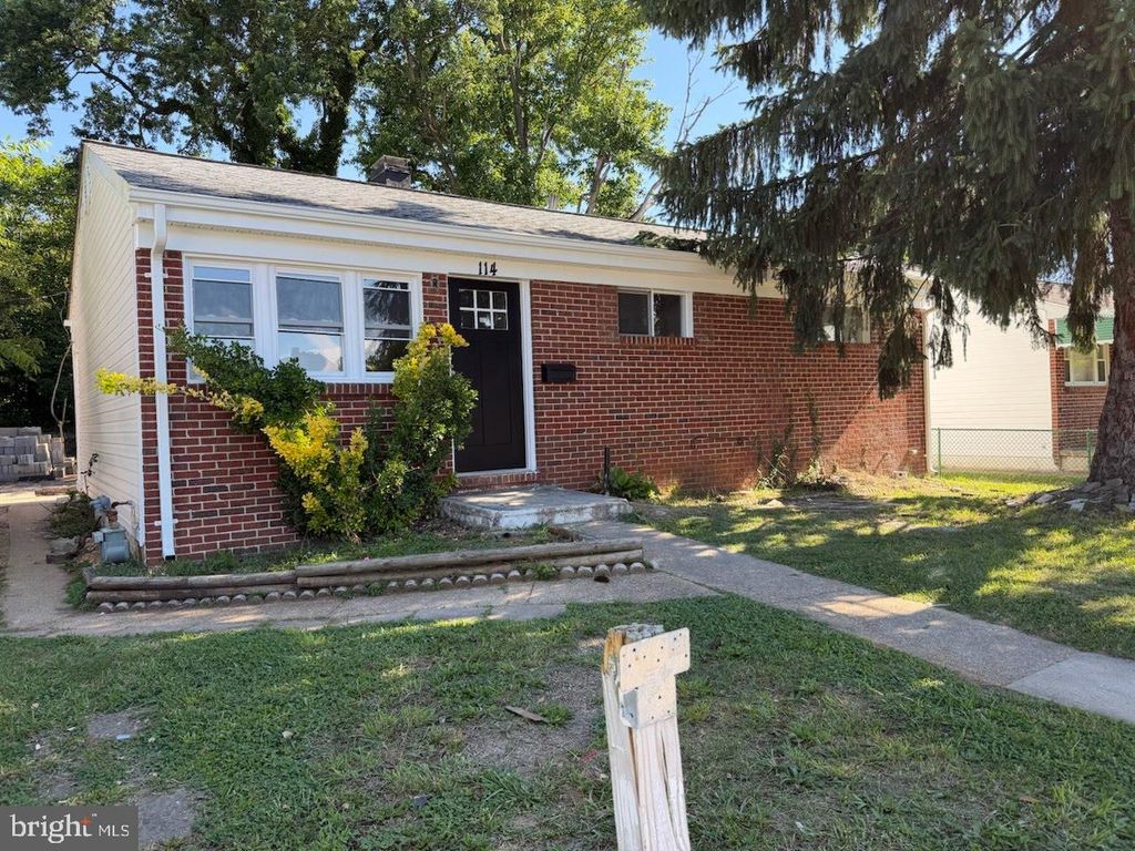 Image 2 of property listing at 114 CEDAR HILL RD, Brooklyn, MD 21225