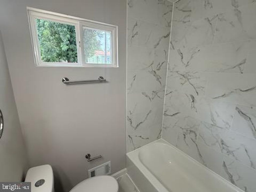 Image 5 of property listing at 114 CEDAR HILL RD, Brooklyn, MD 21225