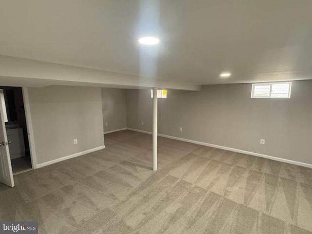 Image 7 of property listing at 114 CEDAR HILL RD, Brooklyn, MD 21225