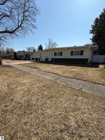 713 W Lincoln, East Tawas, MI 48730