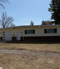 713 W Lincoln, East Tawas, MI 48730