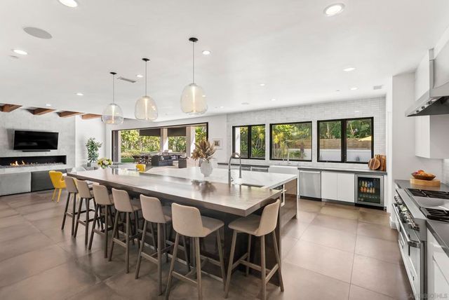 6850 Avenida de la Ronda, Rancho Santa Fe, CA 92067