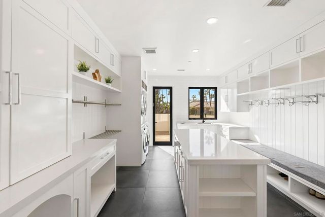 6850 Avenida de la Ronda, Rancho Santa Fe, CA 92067