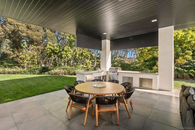 6850 Avenida de la Ronda, Rancho Santa Fe, CA 92067