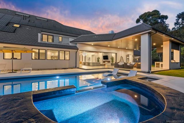 6850 Avenida de la Ronda, Rancho Santa Fe, CA 92067