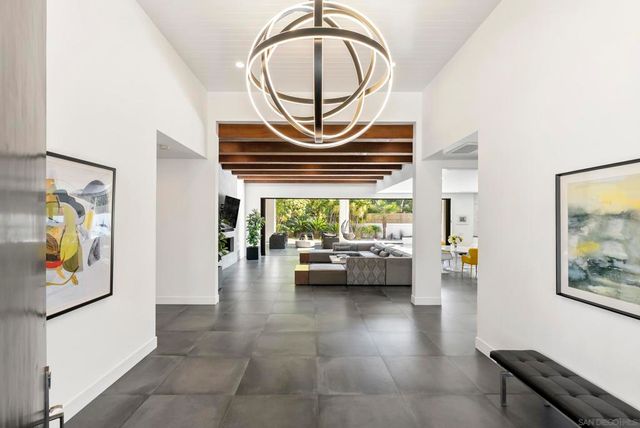 6850 Avenida de la Ronda, Rancho Santa Fe, CA 92067