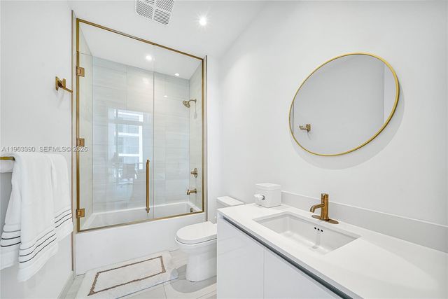 2655 S Bayshore Dr 706, Miami, FL 33133