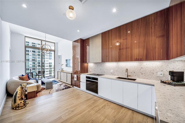 2655 S Bayshore Dr 706, Miami, FL 33133