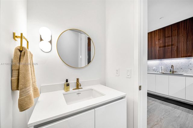 2655 S Bayshore Dr 706, Miami, FL 33133