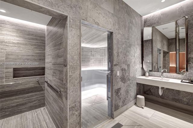 2655 S Bayshore Dr 706, Miami, FL 33133