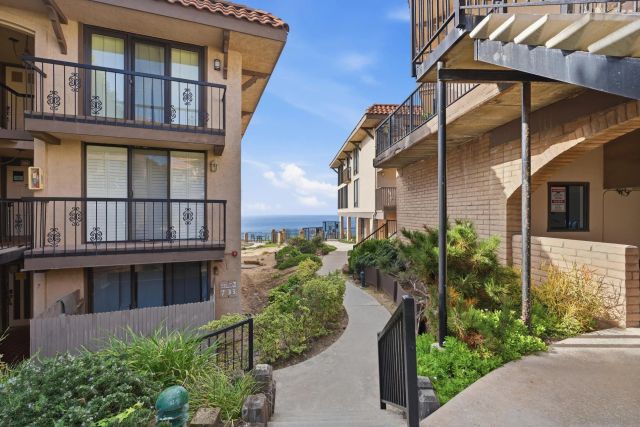 190 Del Mar Shores Terrace 69, Solana Beach, CA 92075