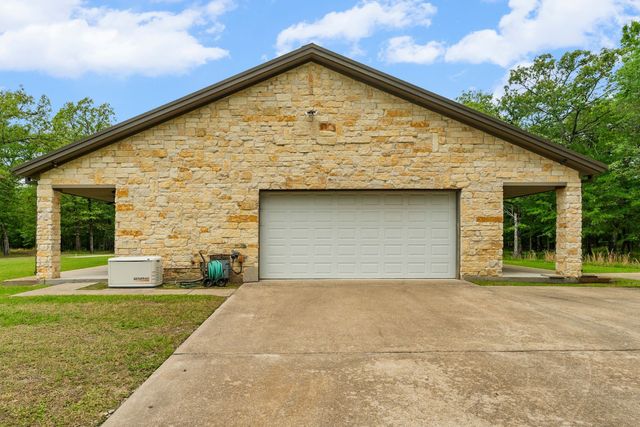 592 RS County Road 1151, Emory, TX 75440