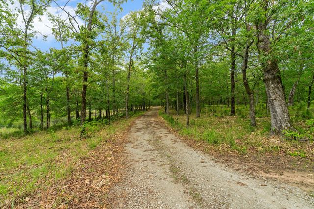 592 RS County Road 1151, Emory, TX 75440
