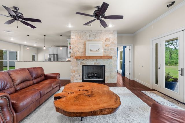592 RS County Road 1151, Emory, TX 75440