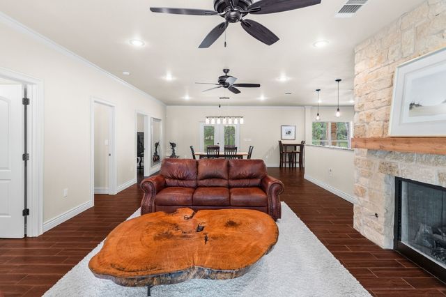 592 RS County Road 1151, Emory, TX 75440