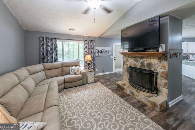 4108 Churchill Court, Winston, GA 30187