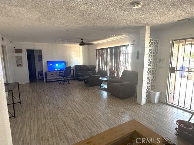 14822 Rodeo Drive, Victorville, CA 92395