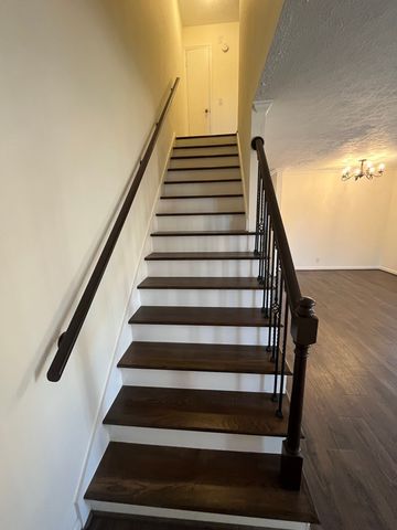 292 Donna Dr Apt D, Hendersonville, TN 37075