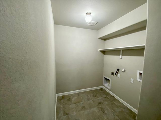 120 Chickadee CV, Kyle, TX 78640